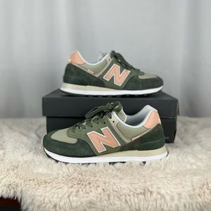 New Balance 574 | Black Spruce/Silver Pine | Size 8.5